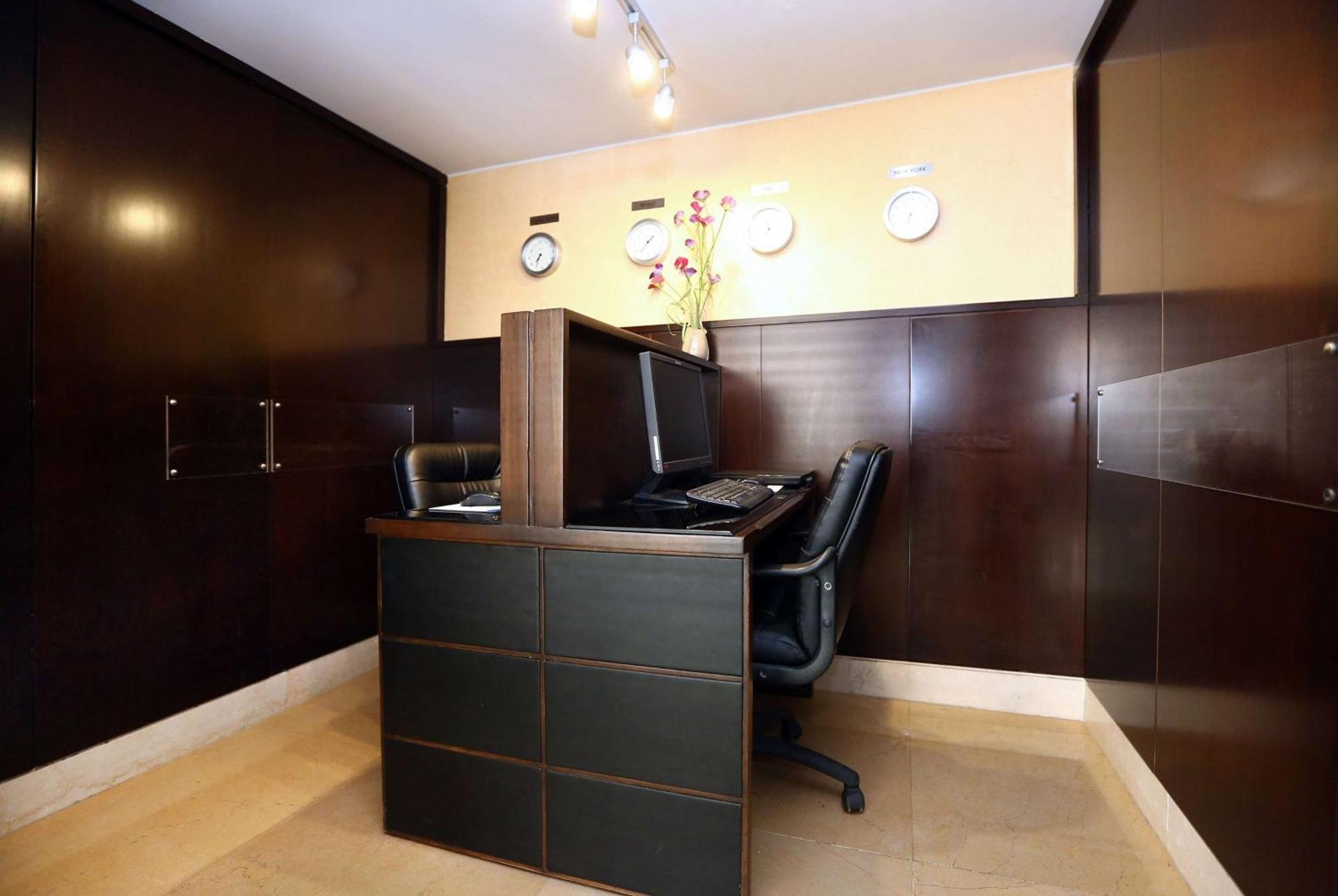 Ramada Plaza By Wyndham Beirut Raouche Hotell Eksteriør bilde