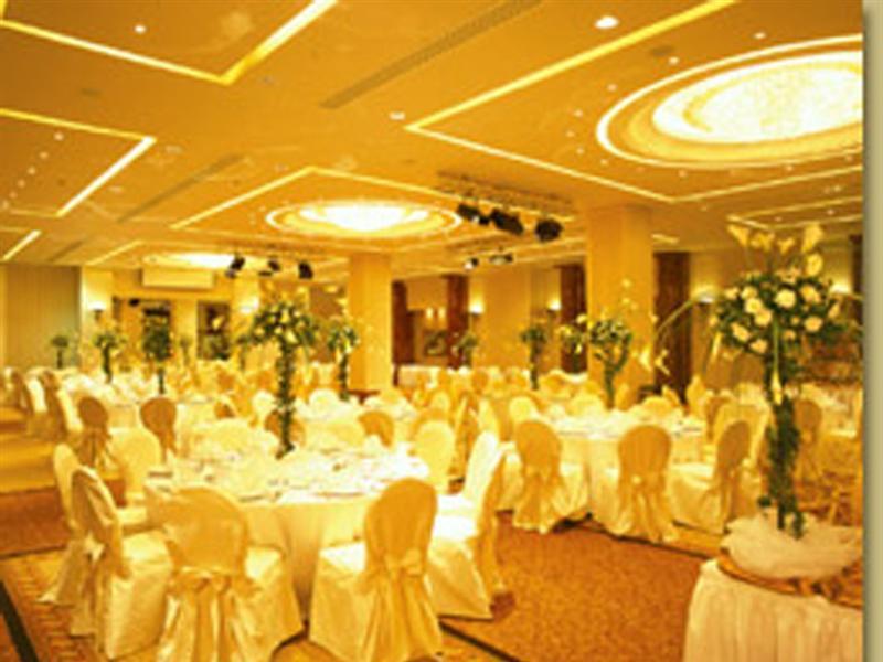 Ramada Plaza By Wyndham Beirut Raouche Hotell Eksteriør bilde